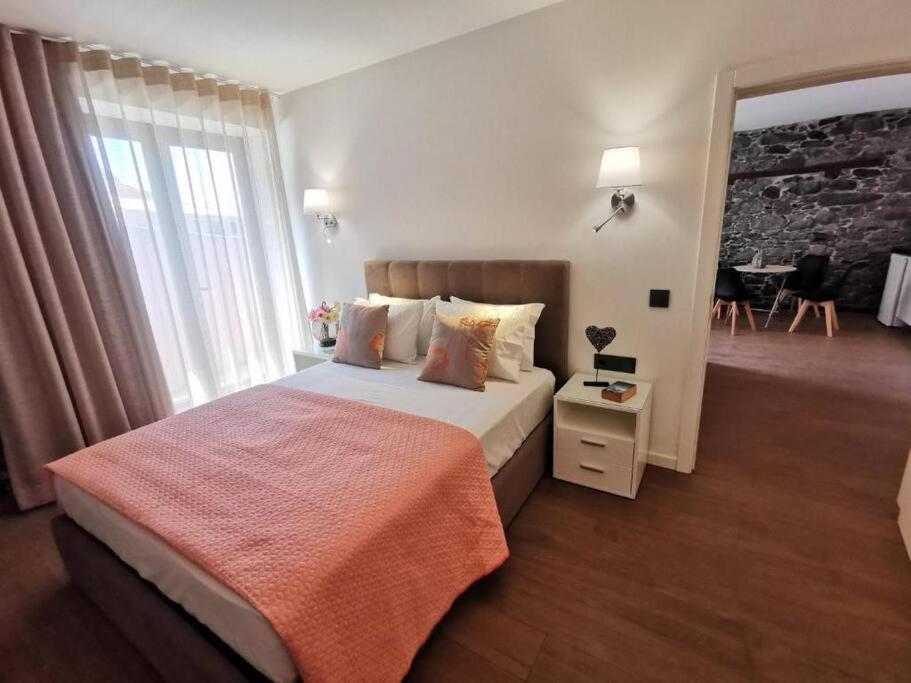 Chale Esmeralda - Charming Studios In Calheta Beach 외부 사진